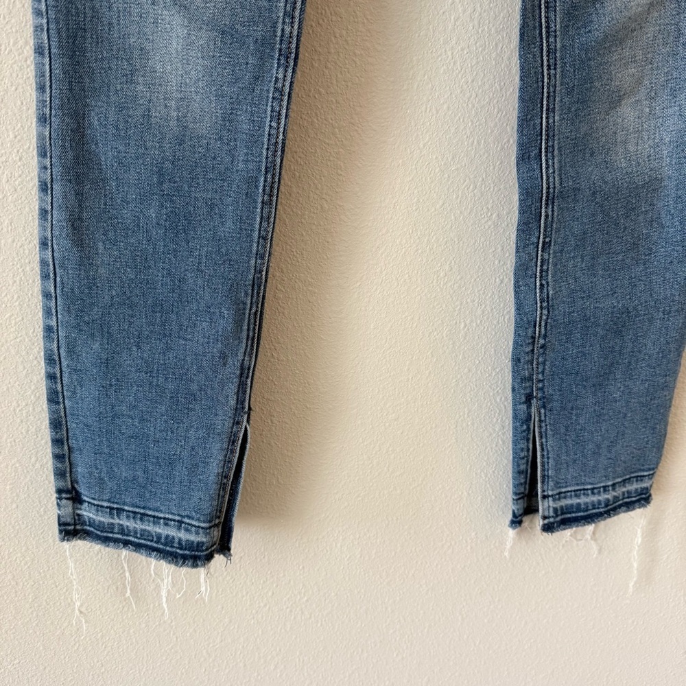 Free People Low Rise Classic Blue Denim Skinny Jeans Slit Hem 28 - Picture 3 of 7